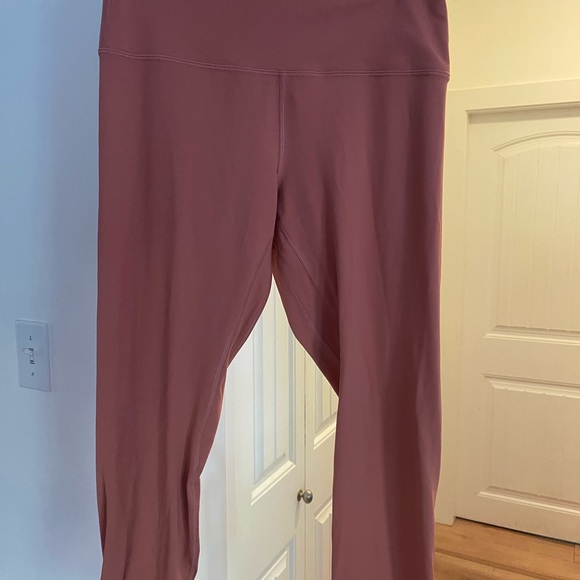 New Lululemon high waist pants - Picture 2 of 2